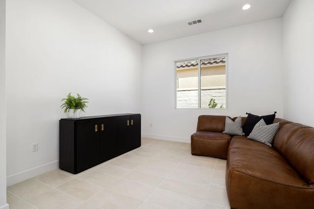 57540 Cherrywood Place, La Quinta CA: https://media.crmls.org/mediaz/d03b6d4f-cece-45d0-9385-d067ef4700af.jpg