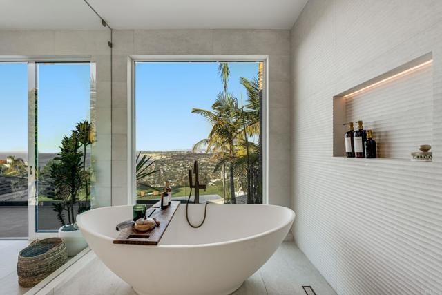 Detail Gallery Image 73 of 75 For 1904 via Casa Alta, La Jolla,  CA 92037 - 7 Beds | 7/2 Baths