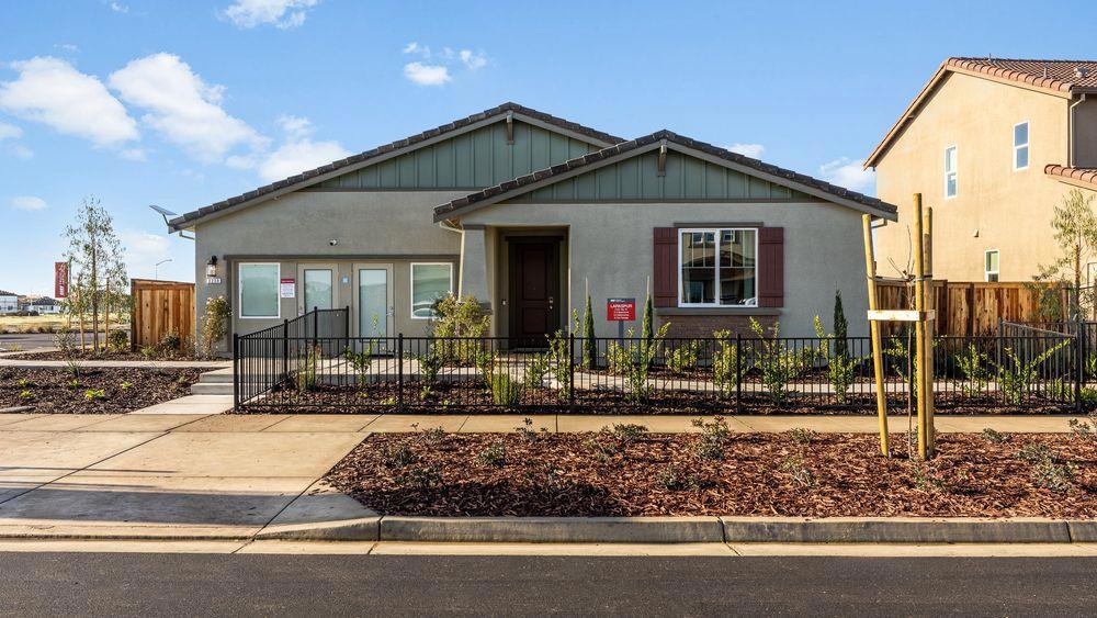 3230 Oak Trail Drive