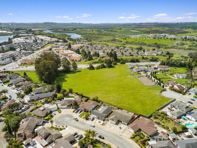 40 Eileen Street, Watsonville CA: https://media.crmls.org/mediaz/d03d36c7-8fb0-4aac-b343-d2eb35e77cf1.jpg