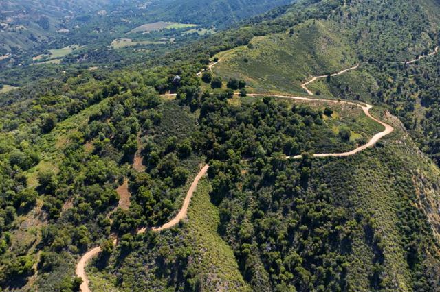 38225 Nason Road, Carmel Valley CA: https://media.crmls.org/mediaz/d03dd17f-3dbf-4b36-aaa2-2fa29c549151.jpg