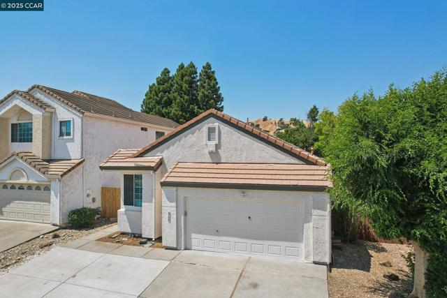 868 Clifton Way, Vacaville CA: https://media.crmls.org/mediaz/d03fdffd-4c30-4a71-9590-c7bfaa3c16b5.jpg