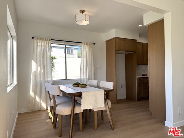 4579 Ambrose Avenue, Los Angeles CA: https://media.crmls.org/mediaz/d0400287-ac7e-47e4-a553-3c5f17f31885.jpg