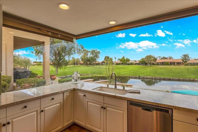 18 Hilton Head Drive, Rancho Mirage CA: https://media.crmls.org/mediaz/d0407caa-fcb6-491b-8420-c1e5482aafa6.jpg