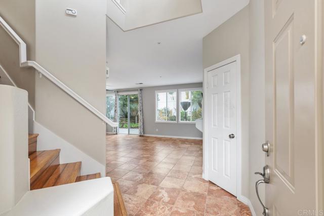 Detail Gallery Image 5 of 45 For 1847 Saint Lucia Way, Vista,  CA 92081 - 3 Beds | 2/1 Baths