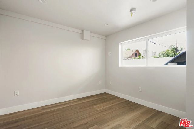 714 W 41st Place, Los Angeles CA: https://media.crmls.org/mediaz/d040d711-17d3-45e4-b936-8d48aacfa293.jpg
