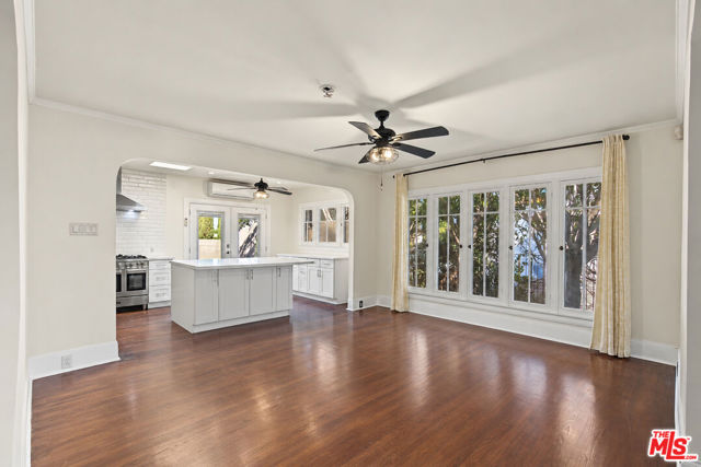 1283 South WINDSOR photo 9
