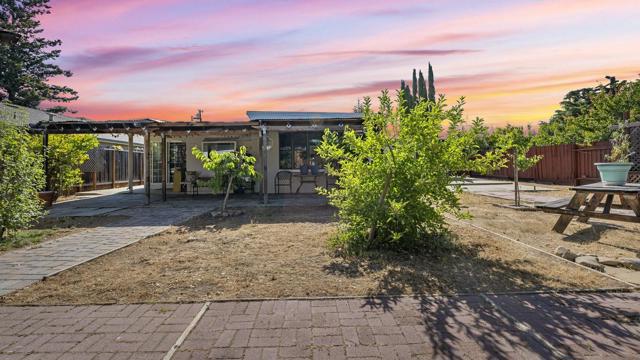848 Kenneth Avenue, Campbell CA: https://media.crmls.org/mediaz/d0426b10-2a30-4460-8dfc-67b1330d9972.jpg