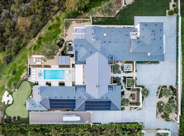 14783 Roxbury Terr., Rancho Santa Fe CA: https://media.crmls.org/mediaz/d0426cfb-aba3-4d30-aacb-52669ec4449e.jpg