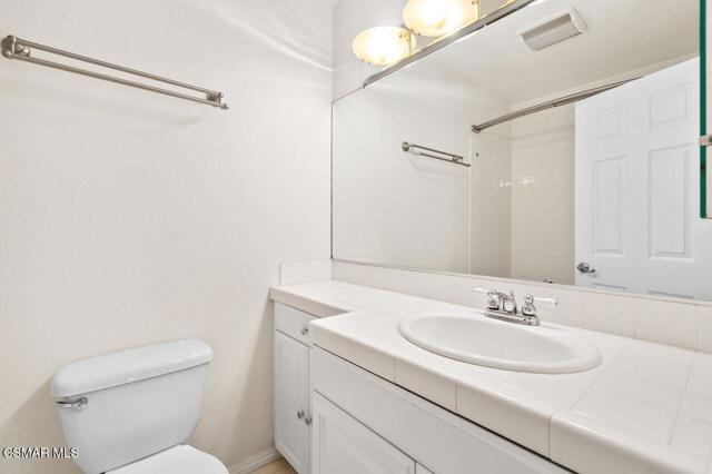 1228 Kirkford Way, Westlake Village CA: https://media.crmls.org/mediaz/d042b905-9ce0-49de-b81f-b1b49d83fb0c.jpg
