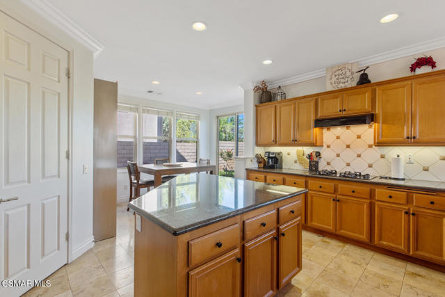 13791 Grindstone Ct Moorpark-large-015-0