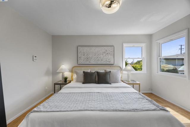 1748 Wesley Ave, El Cerrito CA: https://media.crmls.org/mediaz/d0431a64-07f4-4551-8923-893bb752b3fc.jpg