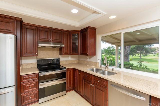 17550 Plaza Karena, Rancho Bernardo (San Diego) CA: https://media.crmls.org/mediaz/d0438cf8-1d44-4ede-b298-2adc2ba71c37.jpg