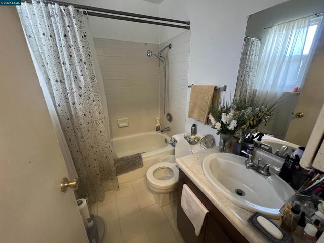 199 Mariner Dr, Vallejo CA: https://media.crmls.org/mediaz/d0438f4f-b9dc-4f16-b9d7-3eb0485bddce.jpg