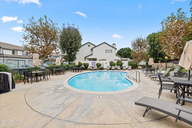 2782 Lemon Drive, Simi Valley CA: https://media.crmls.org/mediaz/d043ada5-d9fe-4ebf-aaef-1ab452af631e.jpg