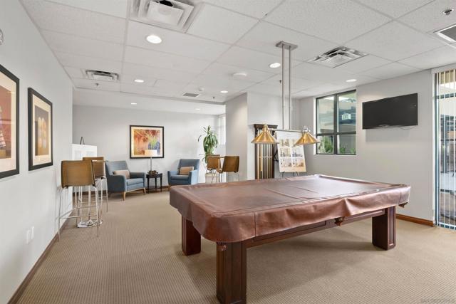 555 Front St, San Diego CA: https://media.crmls.org/mediaz/d043e17f-e2de-400d-a56d-bd35d9d3b9fa.jpg