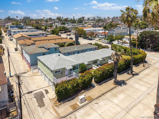 2073 79 Reed Ave, San Diego CA: https://media.crmls.org/mediaz/d0441409-bb6c-4e7a-8880-46e41f6df034.jpg