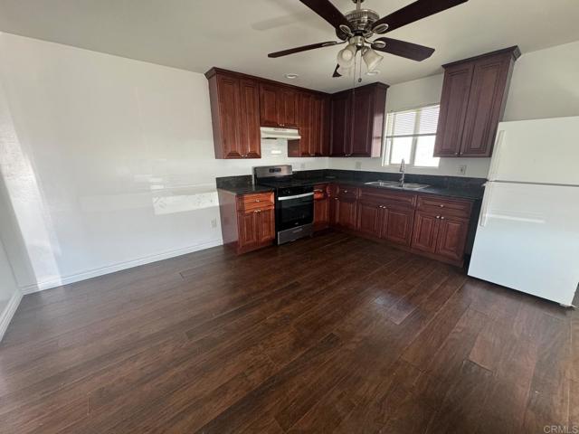 Image 11 of 35 For 734 Grand Avenue