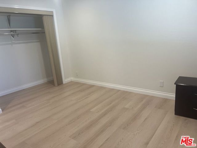 1017 Sonora Avenue, Glendale CA: https://media.crmls.org/mediaz/d044cb24-34ee-4fcf-9de6-3d48053c3ed7.jpg