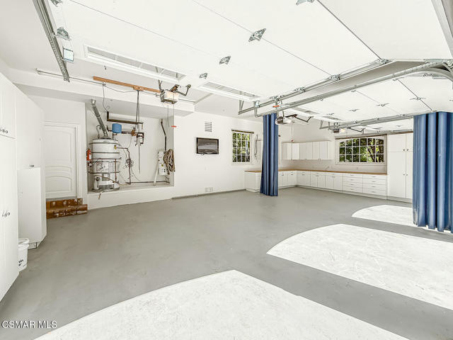 581 Lakeview Canyon Road, Westlake Village CA: https://media.crmls.org/mediaz/d0462be4-bcf6-4699-aba6-8de960add91b.jpg