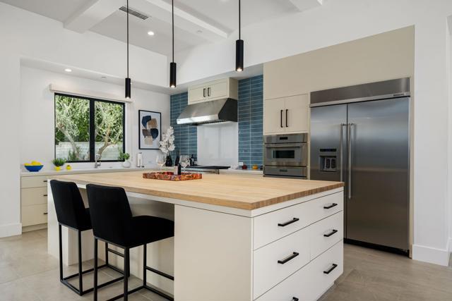 74846 Fox Hills Court, Palm Desert CA: https://media.crmls.org/mediaz/d046911a-054d-4578-a8d0-c7ba8394650d.jpg