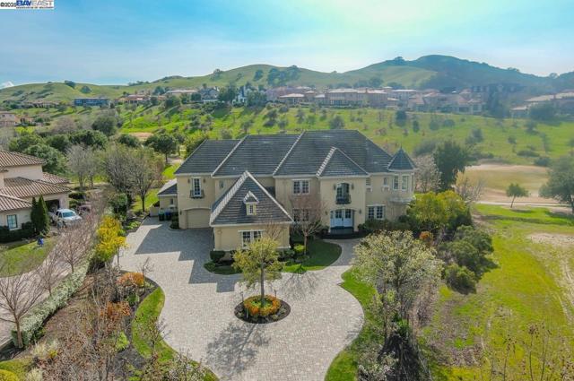 1569 Via Di Salerno, Pleasanton CA: https://media.crmls.org/mediaz/d0469a2a-22c5-4a02-b1f4-df1b0bd7c15e.jpg