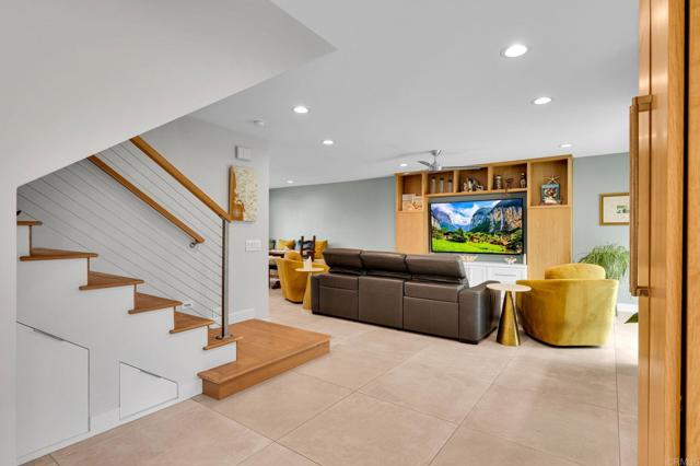 Detail Gallery Image 3 of 69 For 405 S Sierra Ave #187,  Solana Beach,  CA 92075 - 3 Beds | 3 Baths