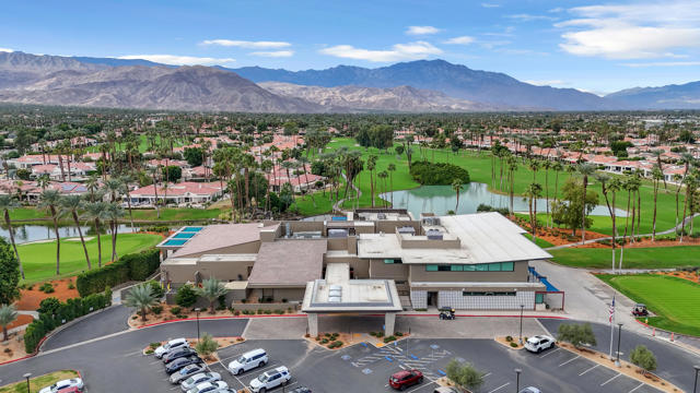 75273 Spyglass Drive, Indian Wells CA: https://media.crmls.org/mediaz/d046f4f6-8b61-421c-9d8c-b21807eeedbf.jpg
