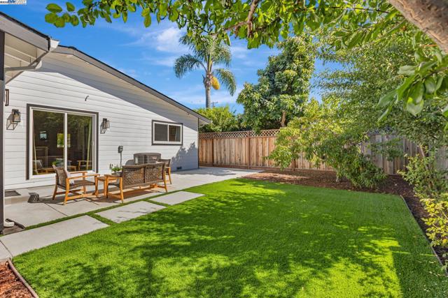 581 Kirk Ave, Sunnyvale CA: https://media.crmls.org/mediaz/d0471385-a740-476e-98d6-ddf5fab1b97c.jpg