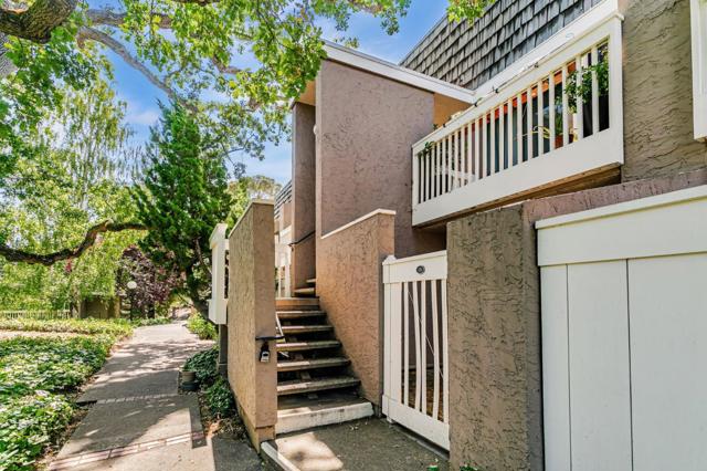 675 Sharon Park Drive, Menlo Park CA: https://media.crmls.org/mediaz/d0472f67-c866-4cb0-946a-4a5cd9bdc306.jpg