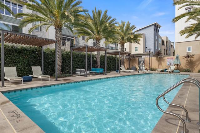 6132 Colt Place, Carlsbad CA: https://media.crmls.org/mediaz/d04753ed-4840-4787-95e1-d68c1afed9b6.jpg
