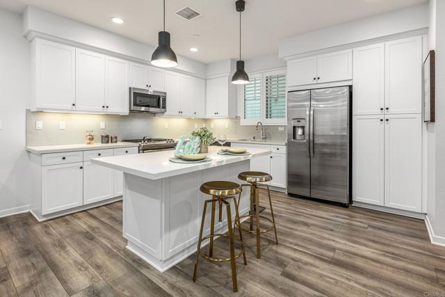 1003 Overton Court, Tustin CA: https://media.crmls.org/mediaz/d0477f84-d446-4621-87be-61d6761898f8.jpg