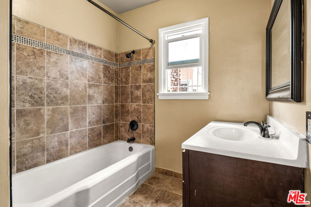 3961 W 64th Street, Los Angeles CA: https://media.crmls.org/mediaz/d047c776-02c7-49ee-9456-c24b69b8821c.jpg