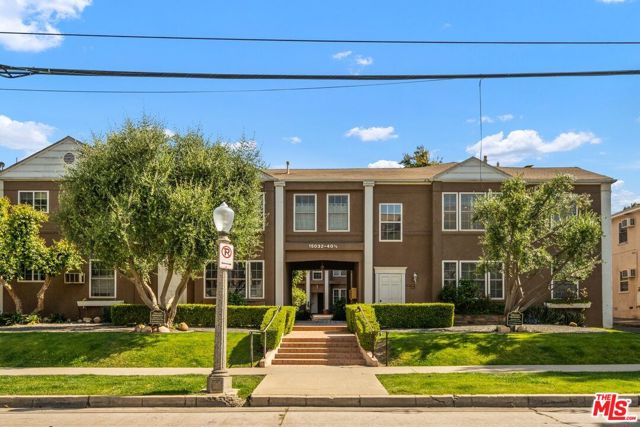 15040 DICKENS Street photo 4