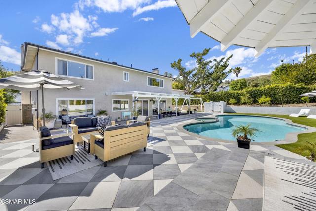 5308 Ambridge Drive, Calabasas CA: https://media.crmls.org/mediaz/d048529c-a7a1-4178-afdb-ec5d5af01f4d.jpg