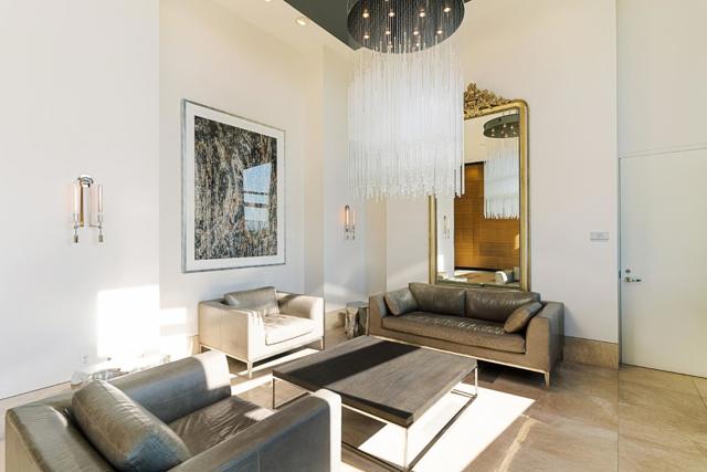1 Mandalay, South San Francisco CA: https://media.crmls.org/mediaz/d0494fe4-2ec5-4570-8a26-9c0afdaca944.jpg
