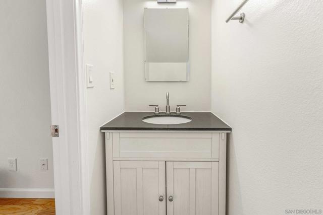 14148 Caminito Quevedo, San Diego CA: https://media.crmls.org/mediaz/d04cb862-69ca-4a1e-8620-ee5d1d091064.jpg