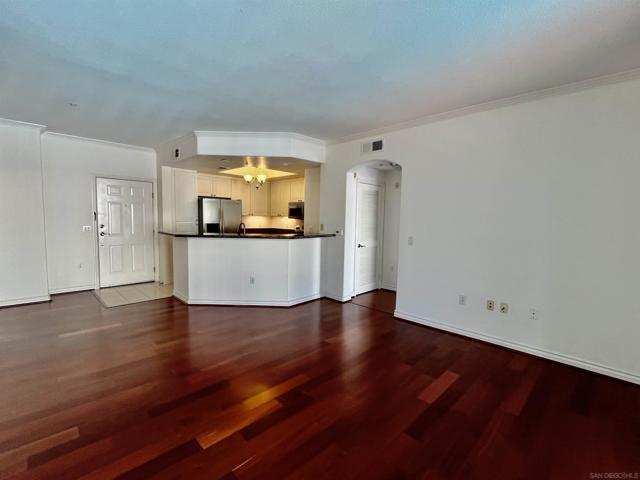 9263 Regents Rd., La Jolla CA: https://media.crmls.org/mediaz/d04cd973-9b96-486a-bf50-9dc0622f4569.jpg