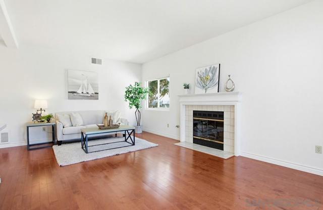 Image 5 of 53 For 12316 Avenida Consentido