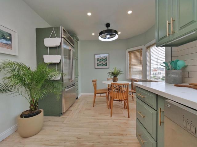 3000 56th Avenue, Oakland CA: https://media.crmls.org/mediaz/d04de9cf-3d5b-4f16-a3fd-646c28c7f099.jpg