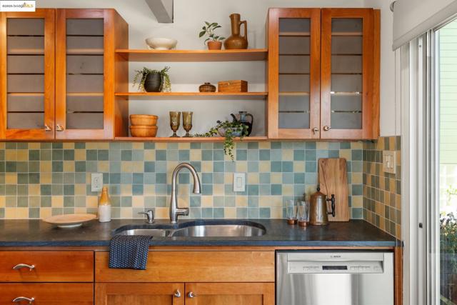 1148 Cragmont Ave, Berkeley CA: https://media.crmls.org/mediaz/d04e322e-d30e-4a63-902e-2bf21e8ab9c1.jpg