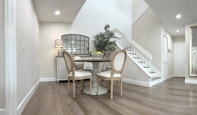 Detail Gallery Image 14 of 41 For 13425 via Almeria, Tustin,  CA 92782 - 3 Beds | 2/1 Baths