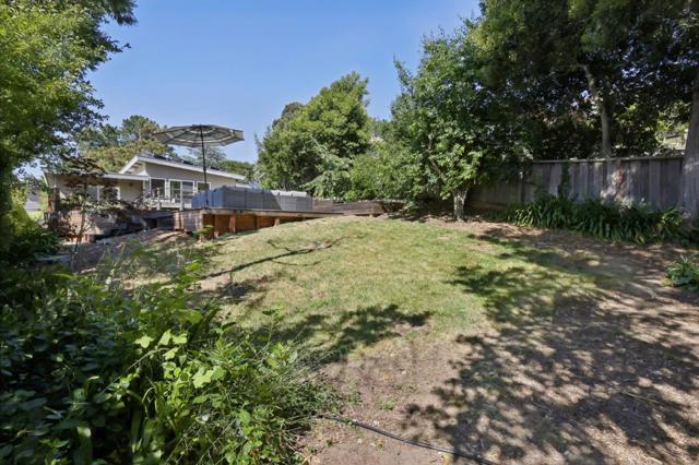 607 Dartmouth Avenue, San Carlos CA: https://media.crmls.org/mediaz/d04e88be-183b-4174-866b-f8bbe7400d21.jpg