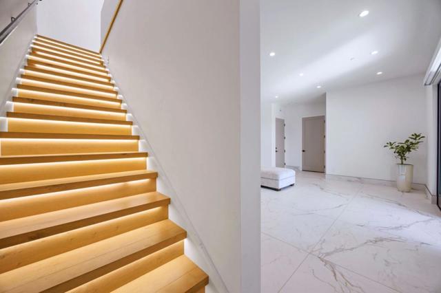 1016 Escalero Avenue, Pacifica CA: https://media.crmls.org/mediaz/d04e8f28-7b7e-4795-b52e-5e292dfe731f.jpg
