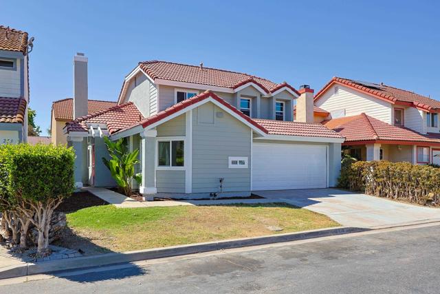 Detail Gallery Image 2 of 41 For 249 Blackbird Way, Oceanside,  CA 92057 - 3 Beds | 3 Baths