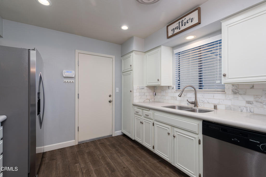 MLS #V1-33690 image #7