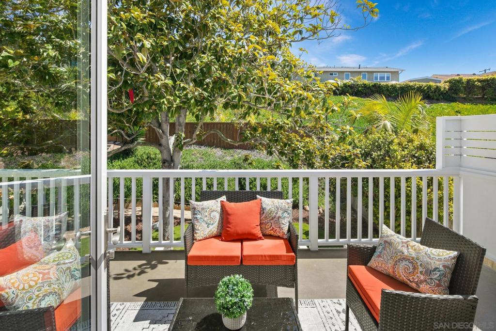 MLS #250023605SD img 16