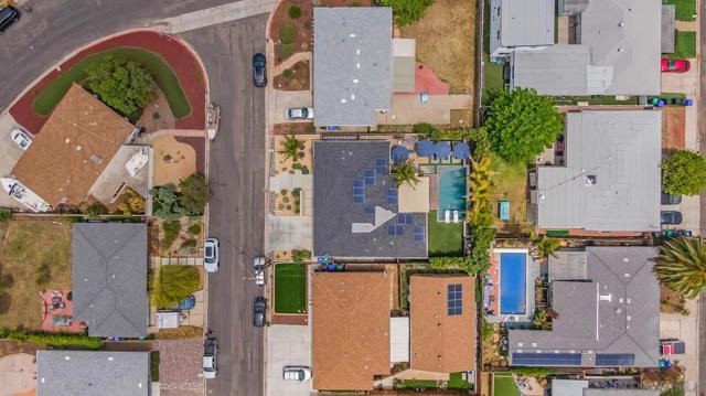 6457 Julie St, San Diego CA: https://media.crmls.org/mediaz/d0523855-574c-4c0f-a5ad-f2dbde35f894.jpg