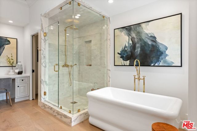 19159 Rosita Street, Tarzana CA: https://media.crmls.org/mediaz/d0529de4-5102-4454-8742-b570ac704a03.jpg