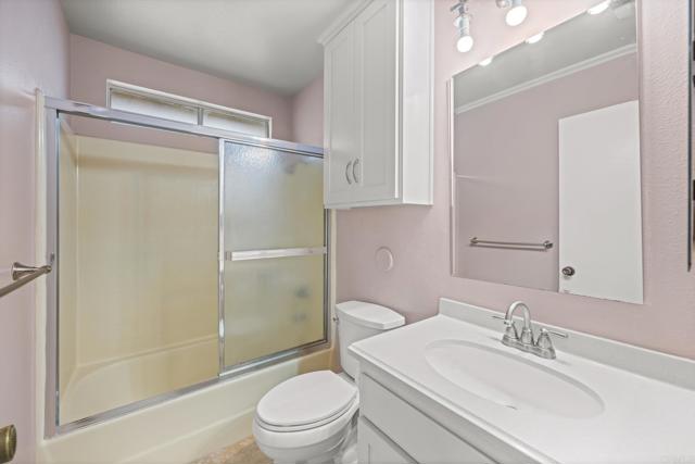 Detail Gallery Image 14 of 36 For 4843 Sumac Pl, Oceanside,  CA 92057 - 3 Beds | 2 Baths